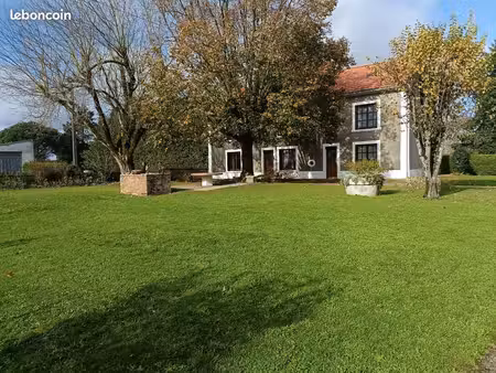 maison authentique en pierres de 182 m2 - aucun travaux - dpe c