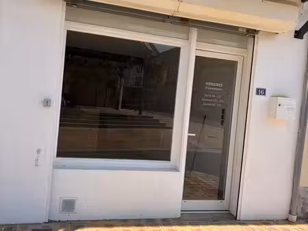 local commercial