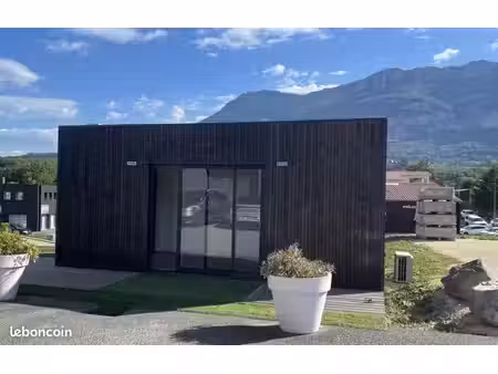 location bureau indépendant de 16 m² dans une natibox
