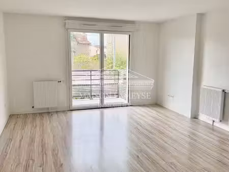 appartement 3 pièces 69 m²