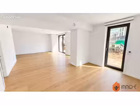 appartement 3 pièces 82 m²