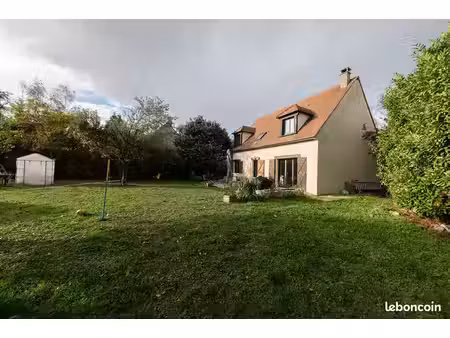 maison 7 pièces 145 m²