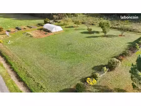 terrain 2330 m² lavoux