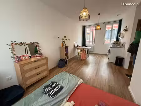amiens. immeuble comp : 5 appts  proche gare
