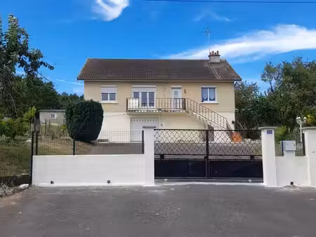 ? maison avec grand terrain arboré