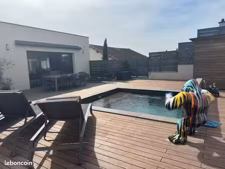 villa contemporaine d’architecte de 171m²– prestations haut de gamme  piscine et terrasse 