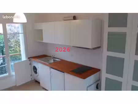 studio meublé récent 20 m2 viroflay idéalement situé