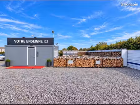 terrain professionnel 550 m² + bureau + rayonnages — montdidier