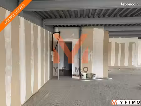 bureaux 355 m² acheres