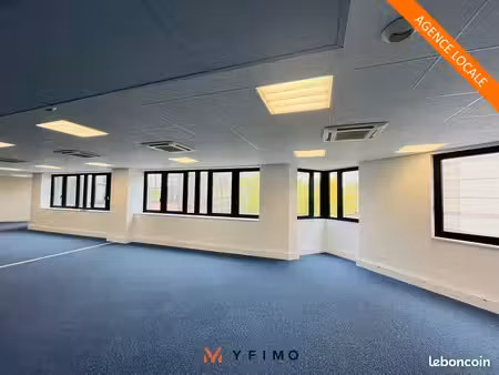 bureaux 115 m² montigny-le-bretonneux