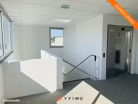 bureaux 310 m² orgeval