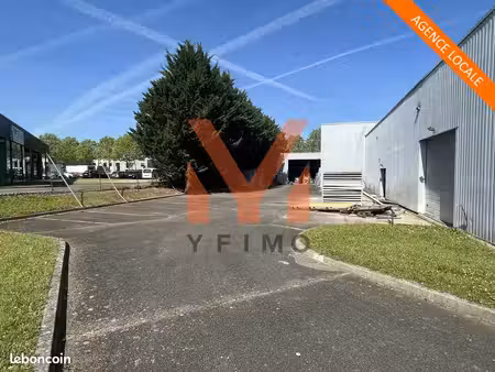 local d'activite 1700 m² buchelay