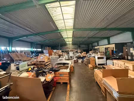 local d'activite 1100 m² chanteloup-les-vignes