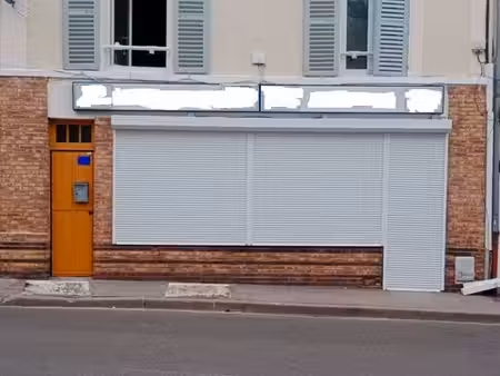 à louer – local commercial – bar / café / alimentation