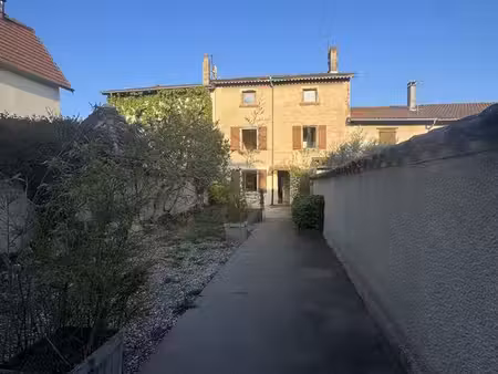 maison de village 5 pièces 146 m²