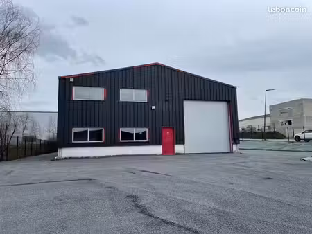 à louer à ablis – bâtiment d’activité de 758 m²