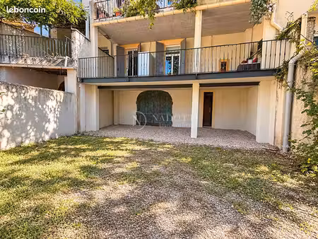 local 67 m² cadenet