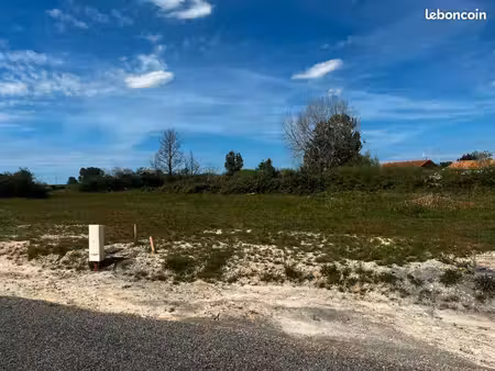 terrain 655 m² froidfond