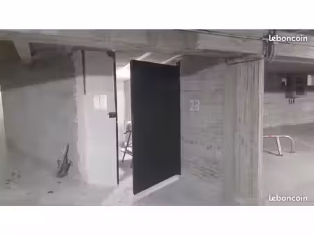 box à vélos ou motos à louer au lavandou