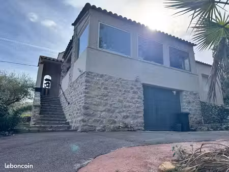 maison individuelle rénovée – vue panoramique – 122 m² – lorgues