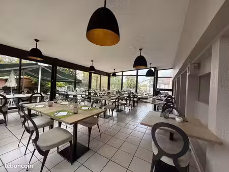 local commercial 435 m²