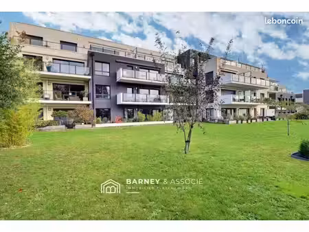 appartement 3 pièces 104 m²