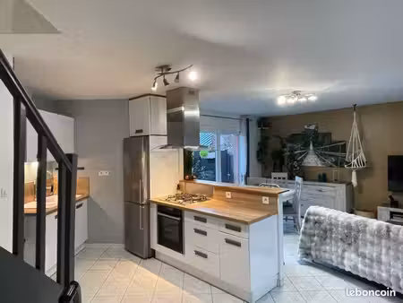 à vendre - charmante maison de 59 m2 à malaunay