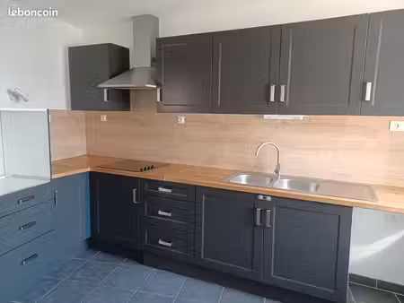 loue maison 90 m2