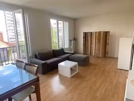 appartement 3 pièces 81 m²