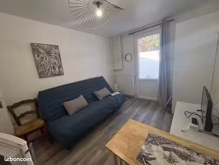studio 1 pièce 14 m²