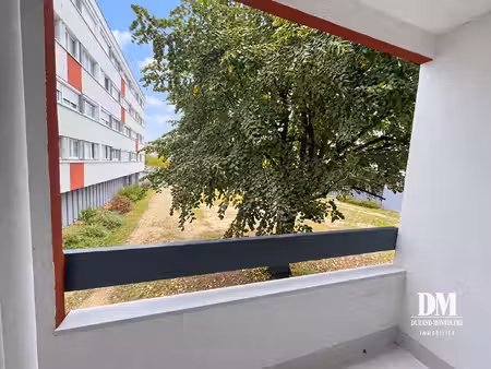 appartement 3 pièces - balcon - fleury les aubrais - proche gare et tramway
