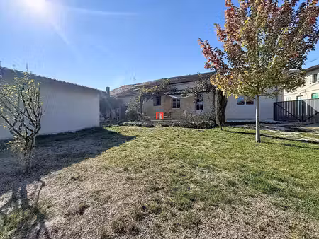 maison à vendre saint-laurent-d'arce