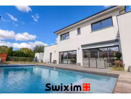 maison contemporaine - 180m² – 5 chambres – piscine – prestations haut de gamme