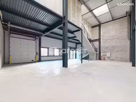 local 193 m² oissel