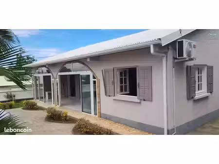 a louer villa f4 au bas du chemin de la ravine seche