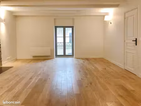 appartement 2 pièces  rénové - centre de nontron