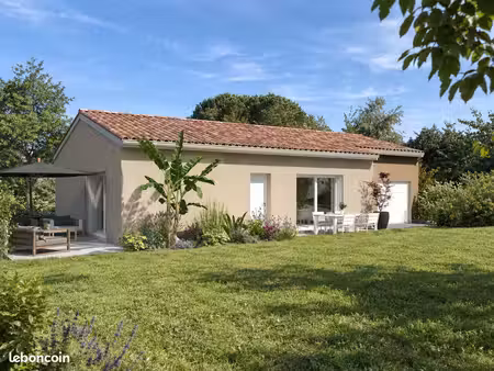 villa 4 pièces 80 m²