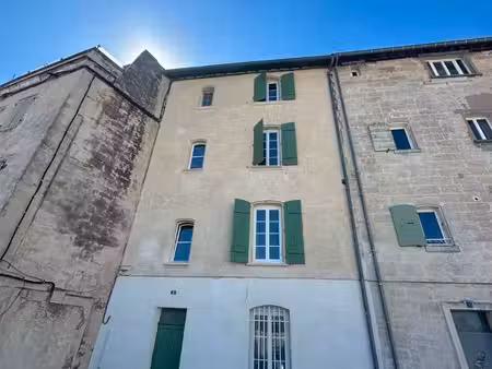 à vendre – immeuble de rapport de 3 appartements – centre historique de beaucaire