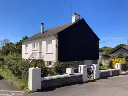 location meublée maison 4 pièces 80 m² à guipry (35480)  880 €
