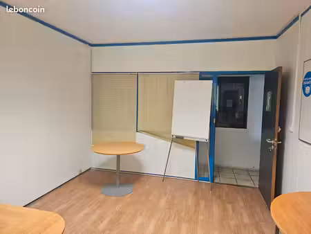 bureau de 17 m² à ramonville  eau et électricité comprises