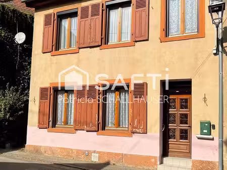 maison de village avec extérieur