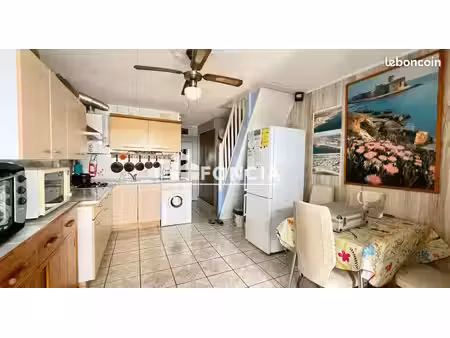 le cap d'agde  secteur du môle  appartement trois pieces  parking et cellier
