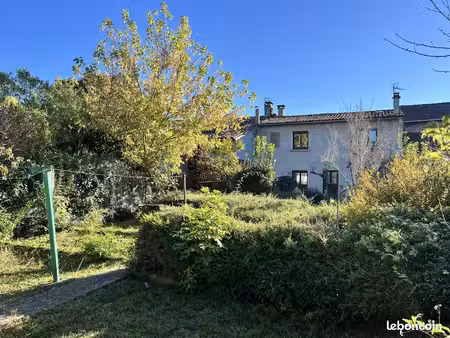 villa 6 pièces 110 m²