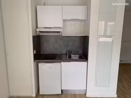 studio 1 pièce 25 m²