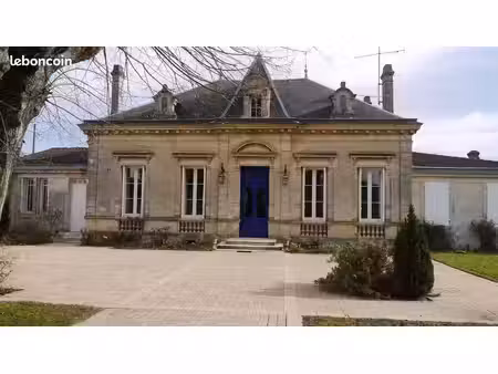 local commercial - bureau de 23m2 dans dépendance de château - portets (axe d113)