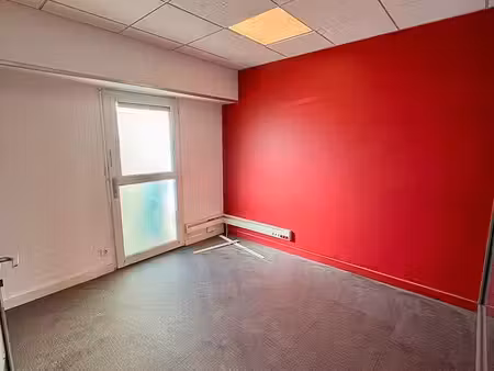 local professionnel à louer dans salon de coiffure neuf - guilers 29