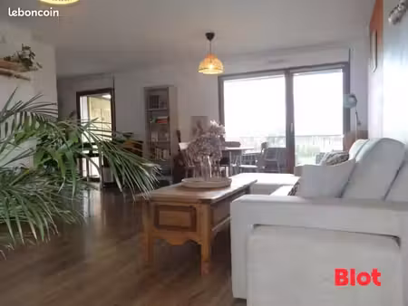 appartement 3 pièces 63 m²