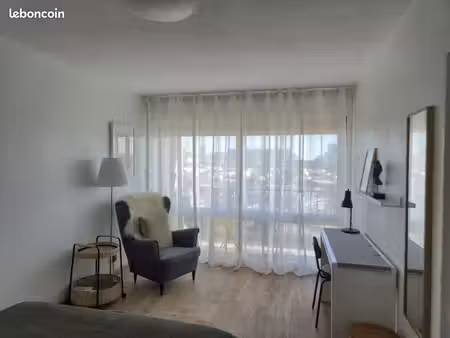 studio 2 pièces 30 m²