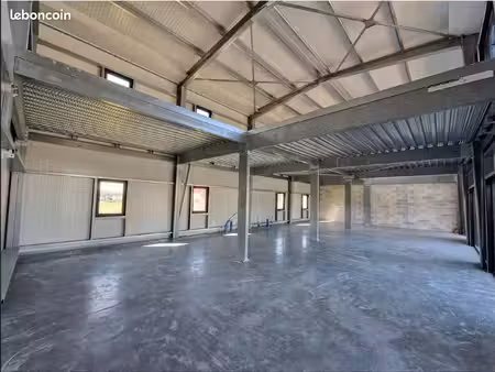 local commercial situé à 20 minutes de bayonne 115 m² neuf et brut à louer