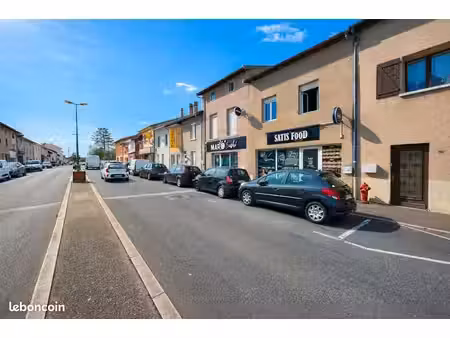 local commercial 140 m² la verpilliere